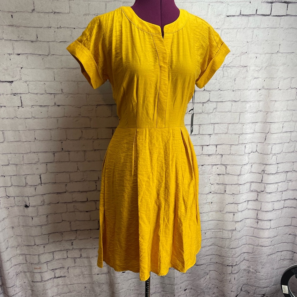 Simply Vera by Vera Wang golden yellow short sleeve dress size XS